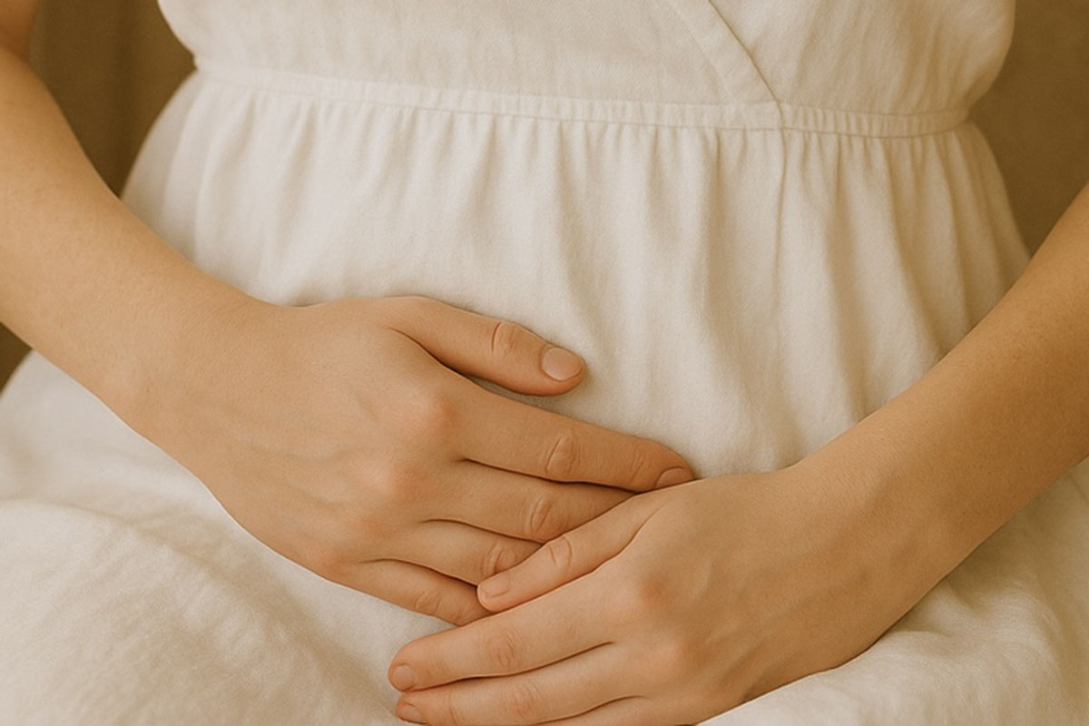 Vrouw met meer energie en balans na begeleiding bij hormonale disbalans bij Bar à Beauté in Knokke