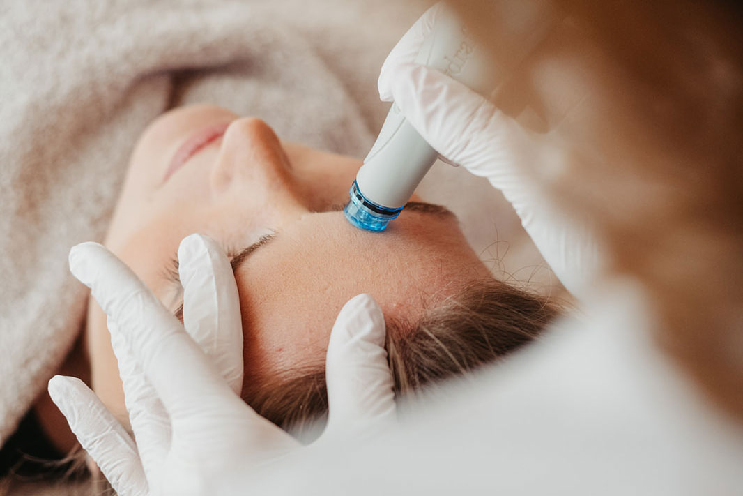 hydrafacial behandeling Knokke Bar à Beauté